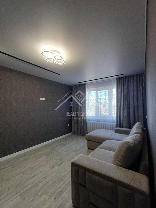 Продаж 1 к. квартири з ремонтом 1 Східний з меблями та технікою. - View 4