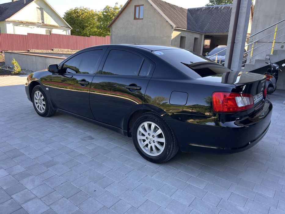 Mitsubishi Galant 2009
