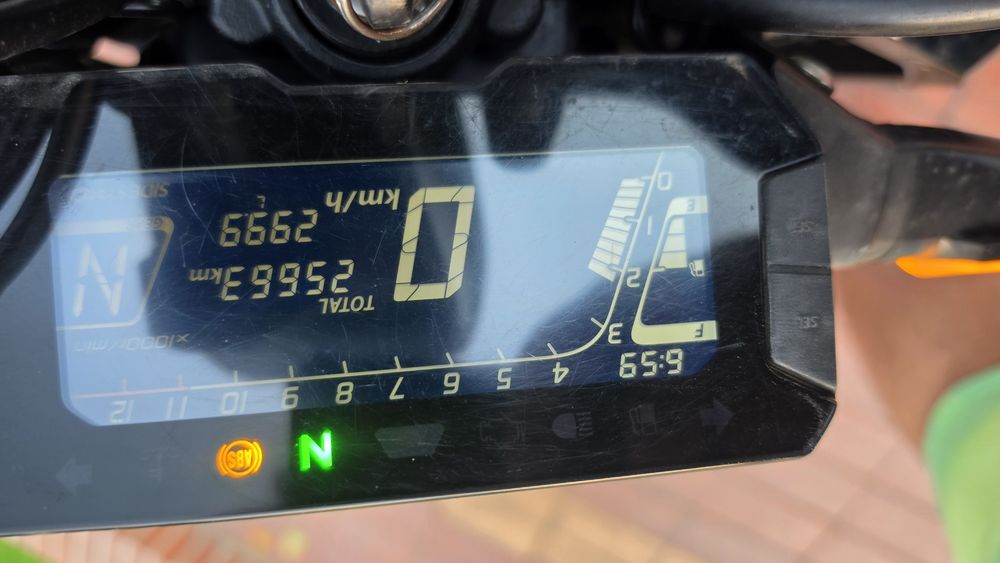 Moto honda cbf125 preta