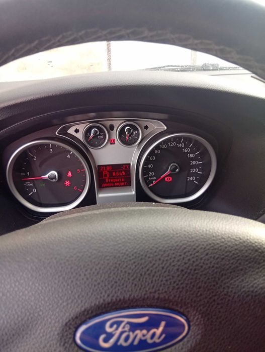 Форд фокус універсал