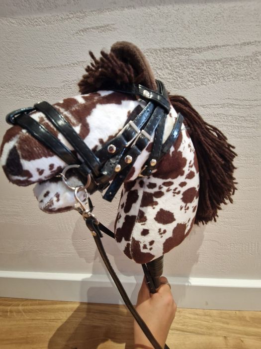 Hobby horse z ogłowiem A4