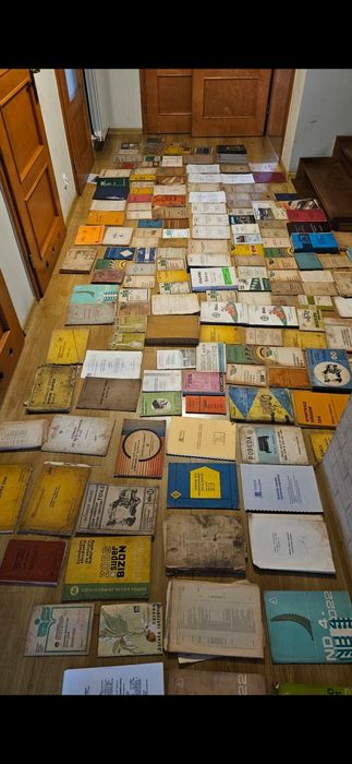 Ksiazki dawnych lat orginalne  do maszyn rolniczych i ciągników