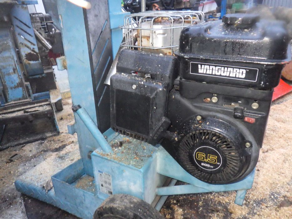 Rębak Luparka Hydrauliczna Spalinowa Mocna Niemiecka 16 Ton