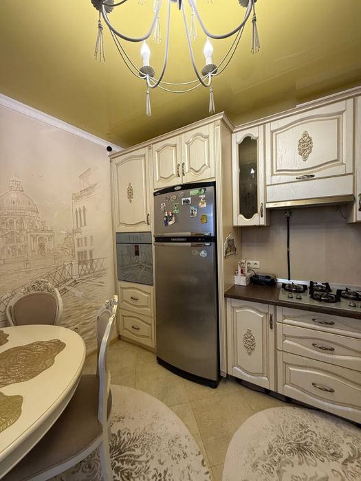 Продаж елітної квартири в центрі м.Луцьк