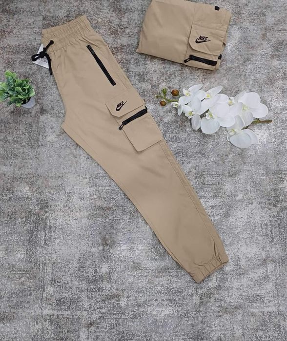 Calcas da nike novas pra venda varios tamanhos