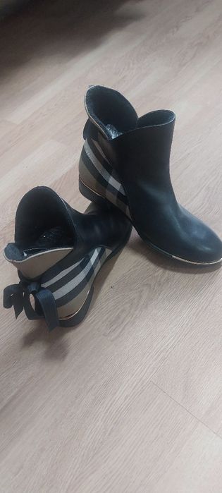 Damskie botki roz 36