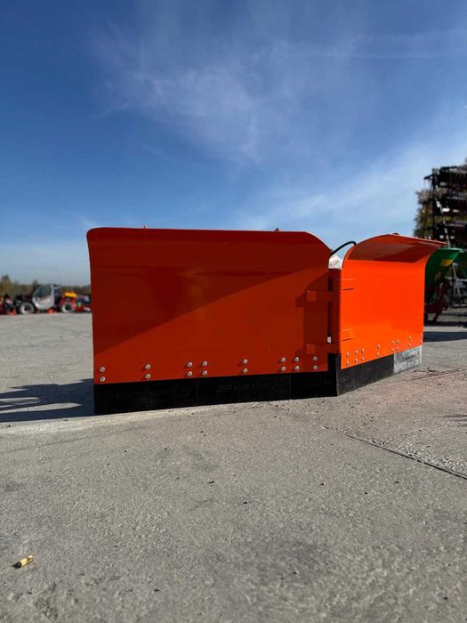 Duży 2.6m pług do śniegu strzałkowy METAL TECHNIK EURO /TUZ NOWY