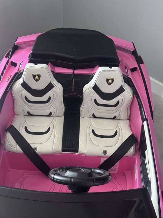 Elektryczny samochód