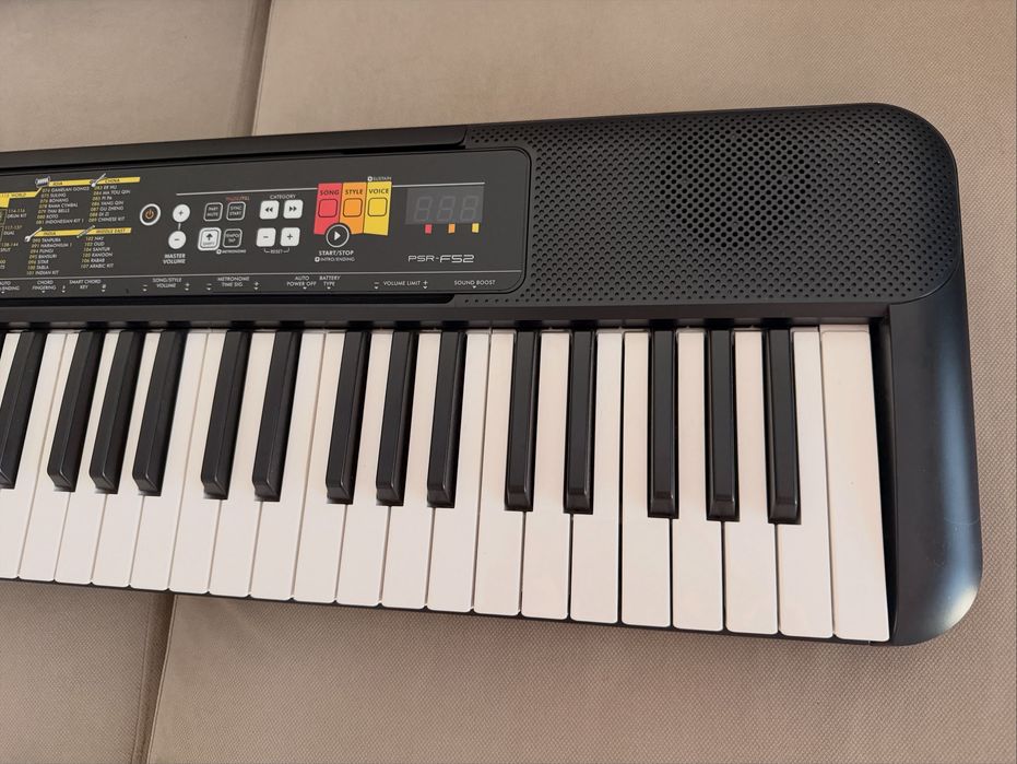 Teclado Yamaha PSR-f52