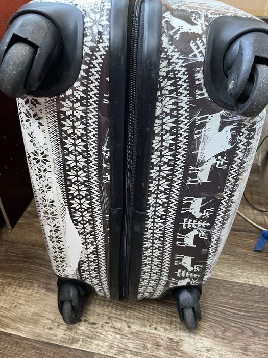 Велика       валіза