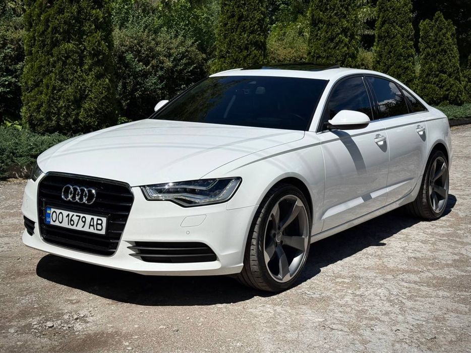 Продам Audi A6/C7 2014 года