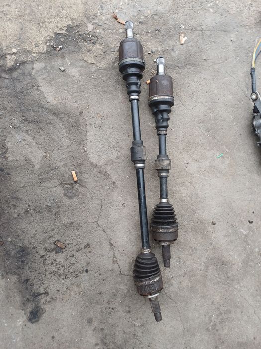 Półoś honda Civic VIII ufo 1.4 16v