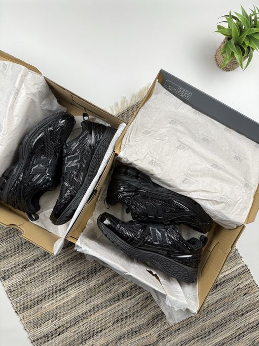 Кросівки New Balance 1906R Black M1906RZO