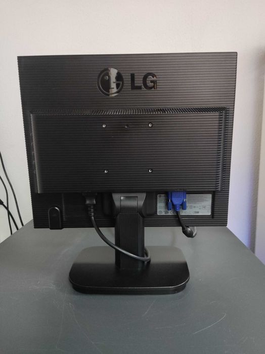 LG Flatron L1718S 17" Monitor – Fully Functional64729768189570121