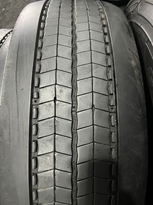 шина вантажна б/в 315/70R22,5 Michelin Multi Z (2 шт.)