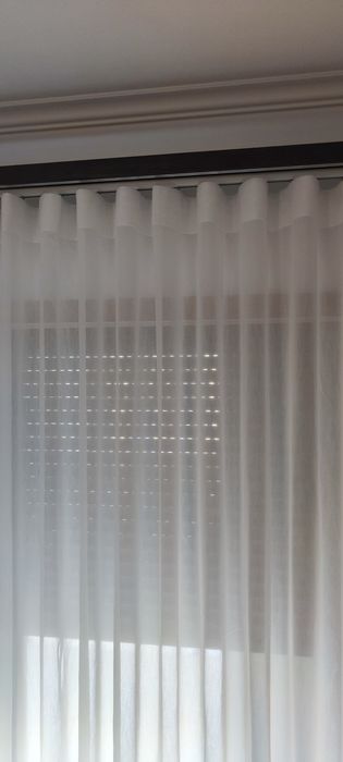 Cortinados onda com calha.