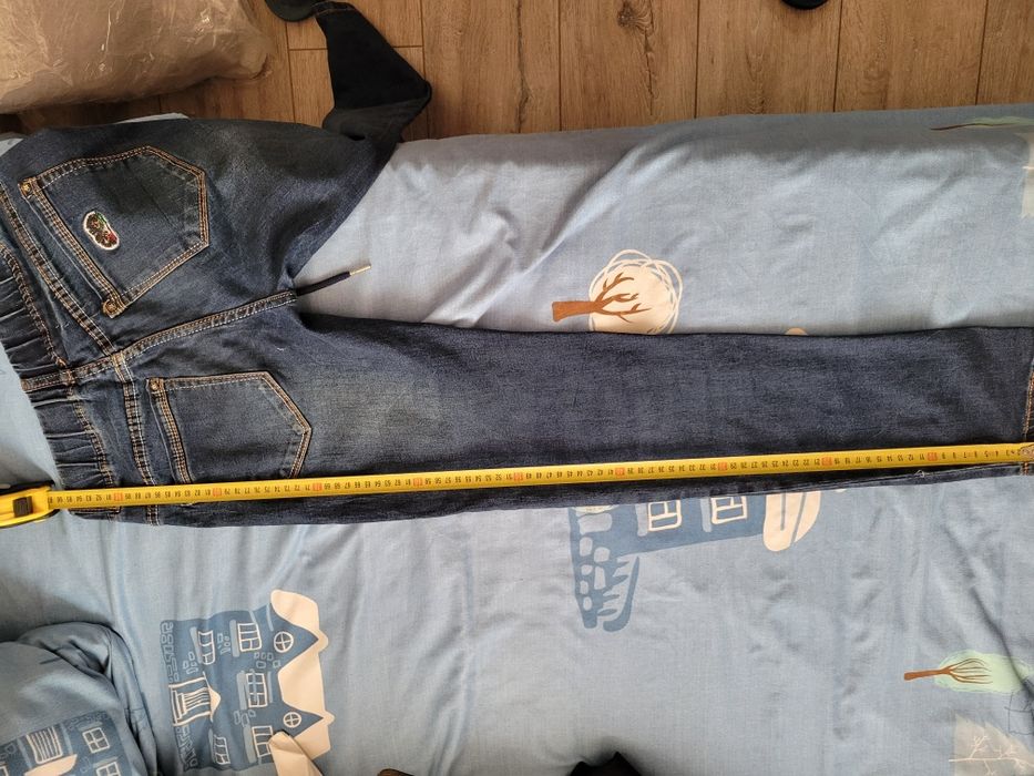 Джинсы подростковые