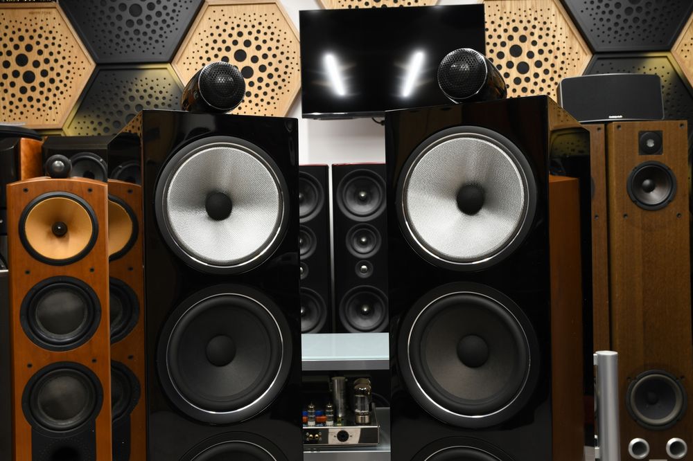 B&W 702 S2 kolumny podłogowe 3-drożne Carbon Dome Continuum Aerofoil Piano Black para opakowania | raty 0% | zamiana | odsłuch | HI-END AUDIO