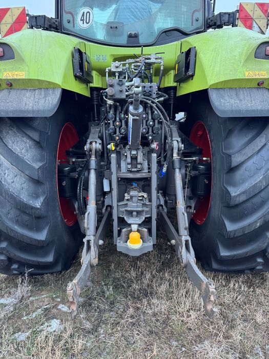 Продаж Claas Axion 920