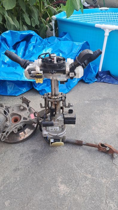 Рено Меган 3.  1,5диз 2012год