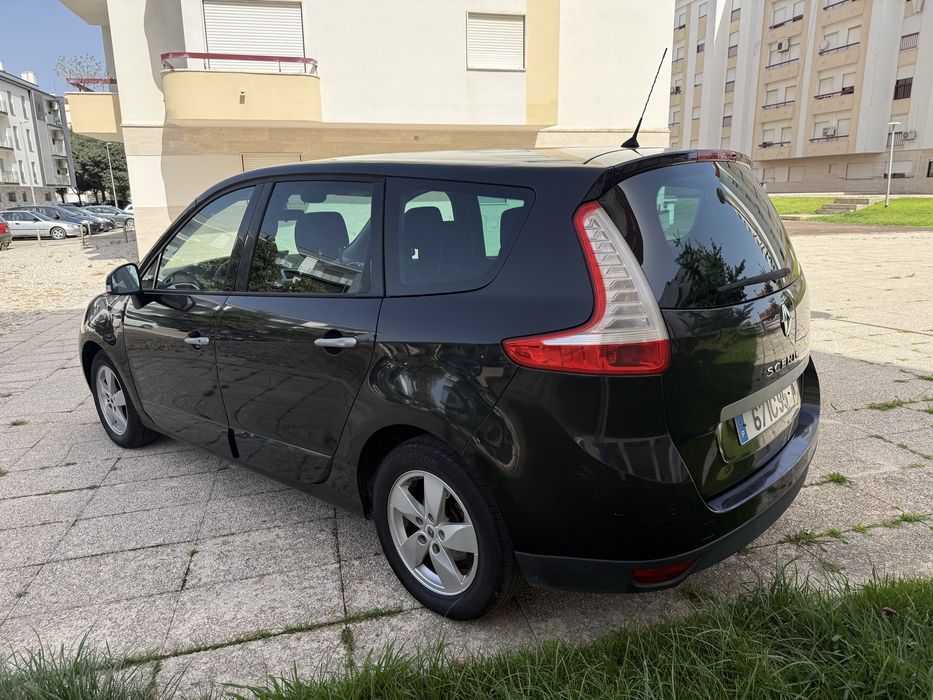 Renault Grand Scénic — fotografia 3