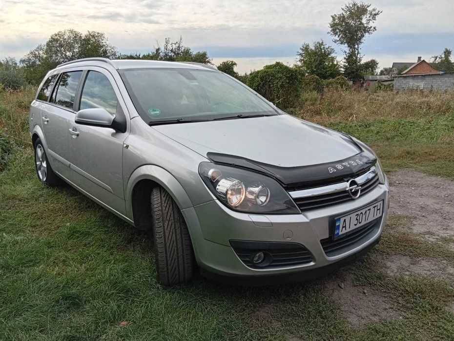 Авто Opel Astra (для військових)