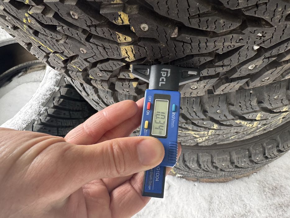 Шини 215/65 R17 Nokian Hakkapelita 9 зима . Tiguan.Склад