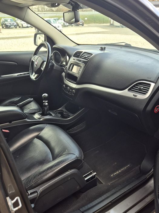 Fiat Freemont 2.0d MultiJet 2011r. 7 os.