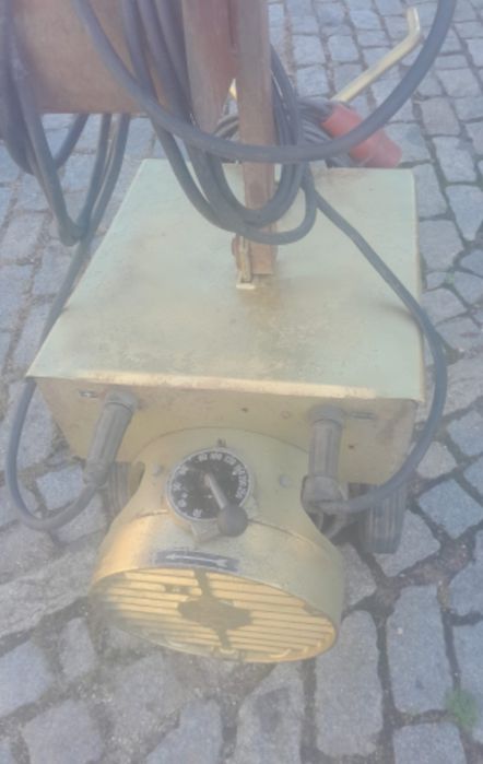 Aparelho de soldar ESAB 250A