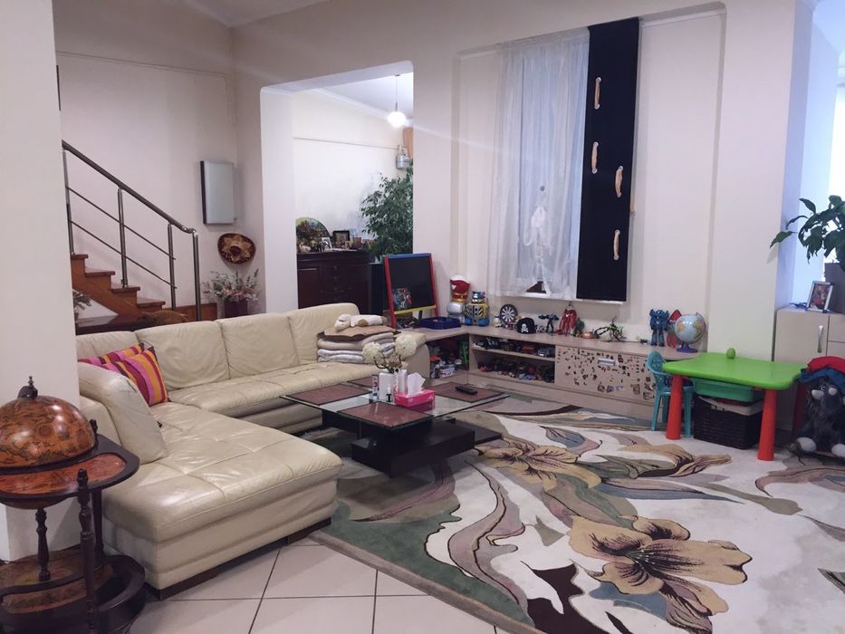 Продаємо дім на Лідерсовському Бульваріі ,2 хвилини і ви на пляжі