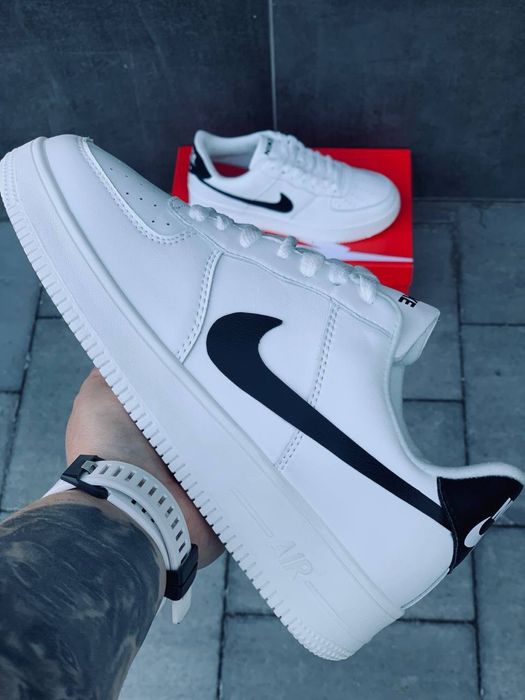 Найки белые молодежные на лето красовки найк nike мужские кожаные кросивки найк на каждый день качественные красовки