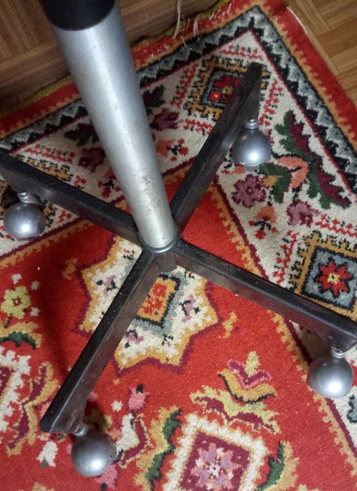 Подставка-стойка для ТВ.