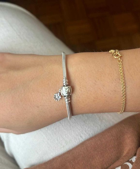 Pulseira Pandora com fecho margarida
