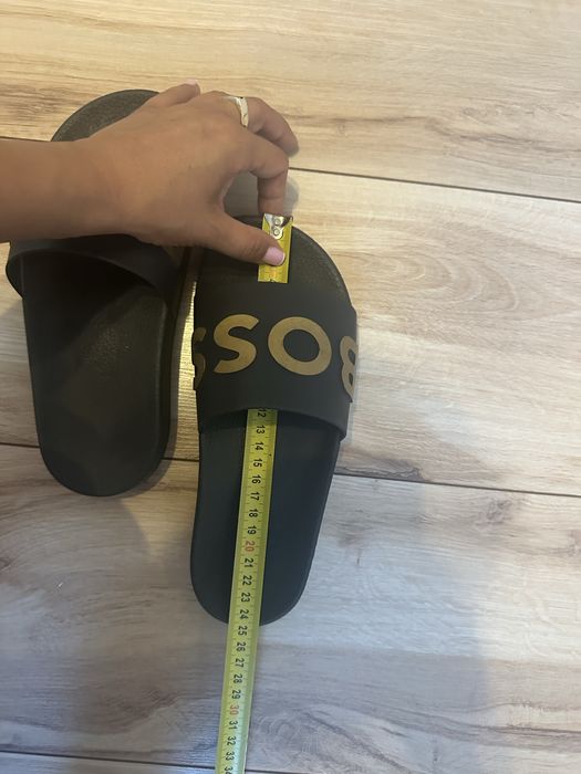 Klapki rozmiar 36 marki hugo boss
