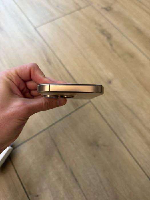 iPhone 16pro 256