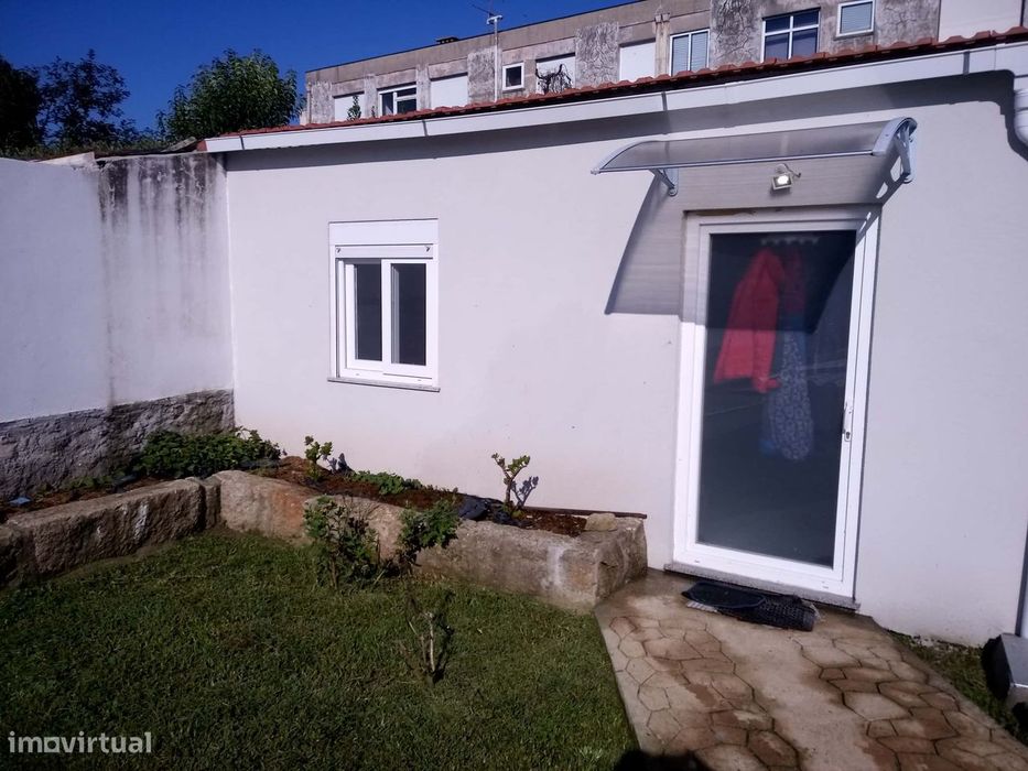 Apartment with terrace in Rua de Pedro Hispano, Porto