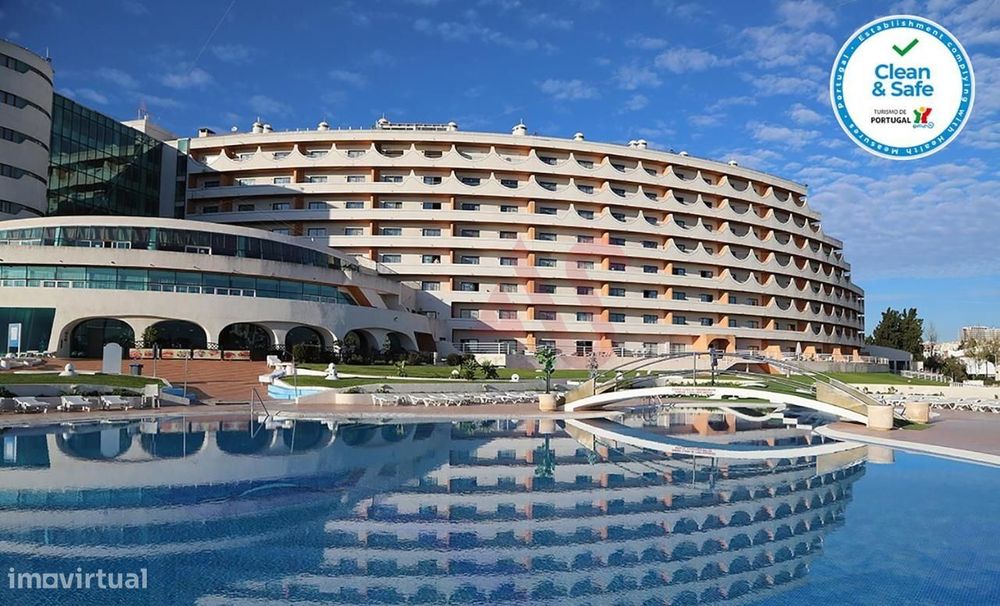 Apartamentos T2 inseridos no hotel Paraíso de Albufeira