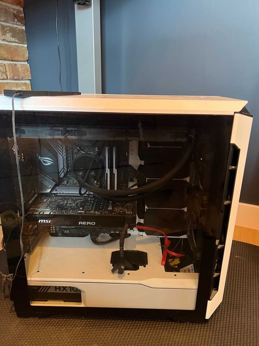 Komputer GTX 1070 Ryzen 3700x