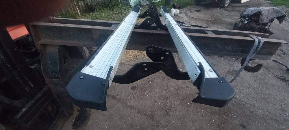 Пороги підножки toyota land cruiser 90   5 дверний