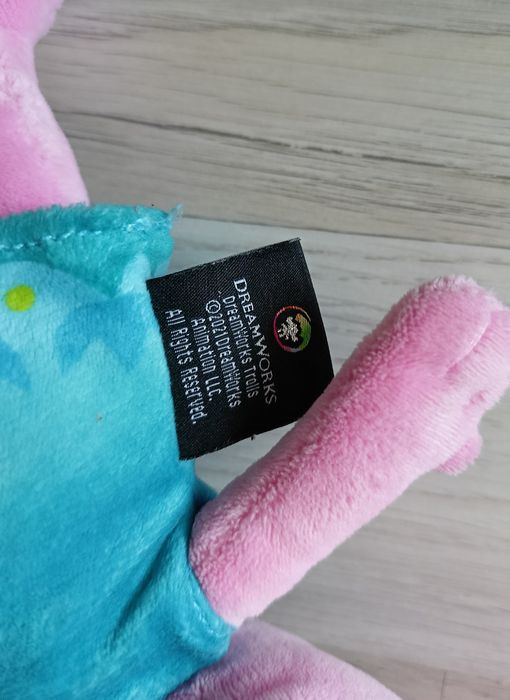 DreamWorks Trolls Trolle Poppy maskotka Świeci 37cm