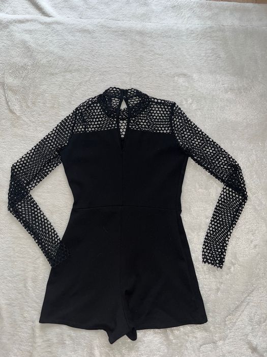 Elegancki czarny kombinezon The New Yorker