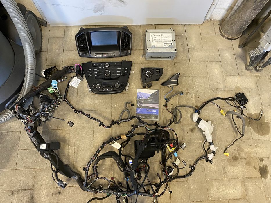 Nawigacja Opel Insignia A DVD 800 kompletna wyświetlacz