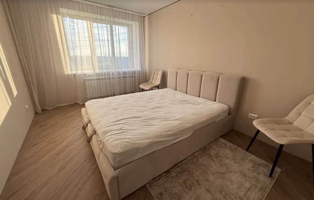 Продаж 2к квартири 75 кв. м на вул. Яреми
