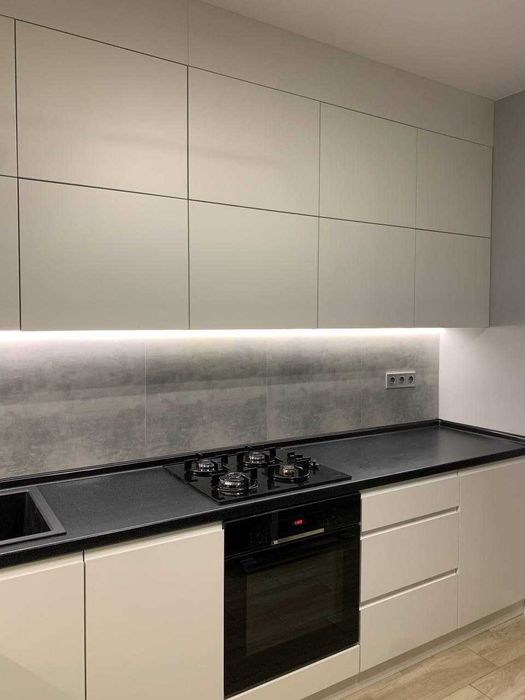 Оренда 2х кімн квартира вул. Є. Коновальця, новобудова