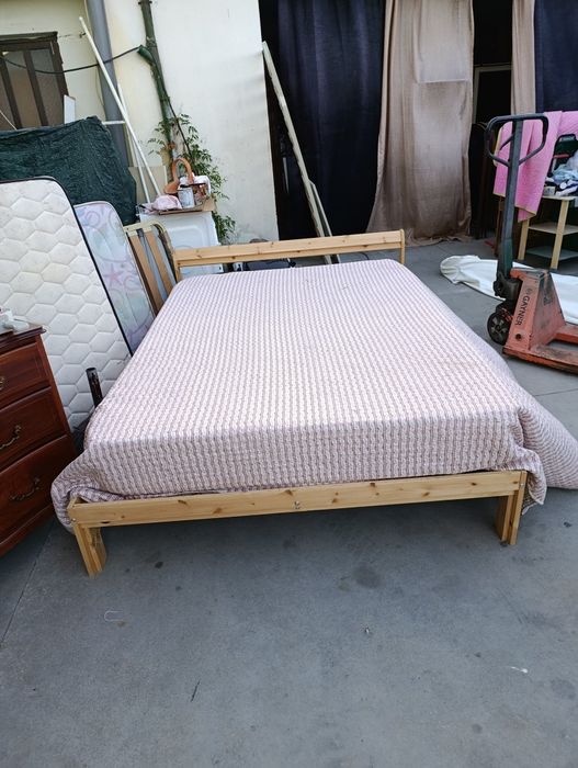 Cama casal IKEA, colhao