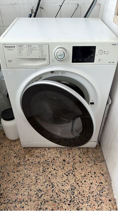 Vendo Maquila de lavar e secar 9k