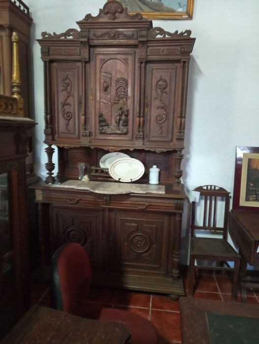 Recheio de loja de antiguidades