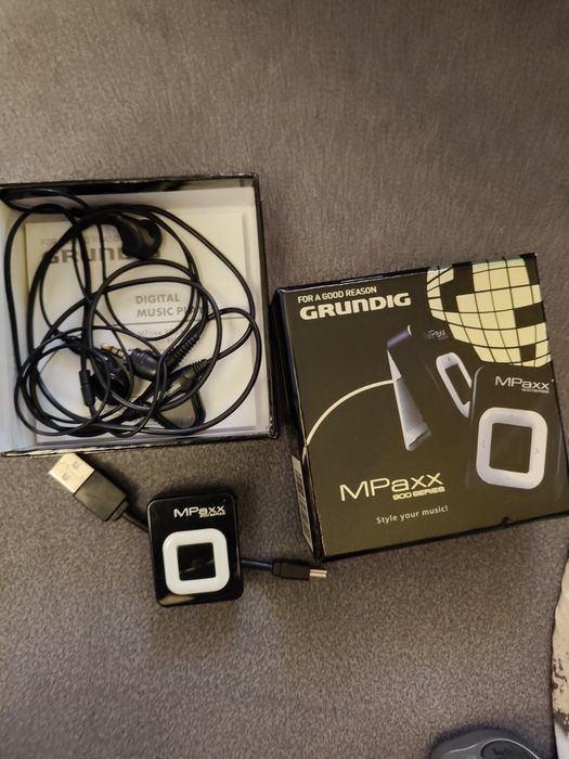 MP3 Grundig MPaxx 900 series