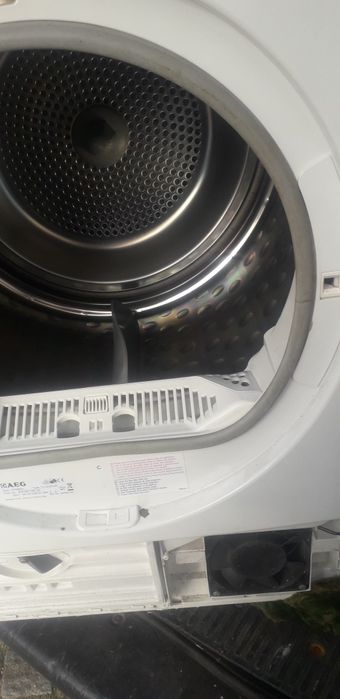 Secador roupa AEG bomba de calor não roda