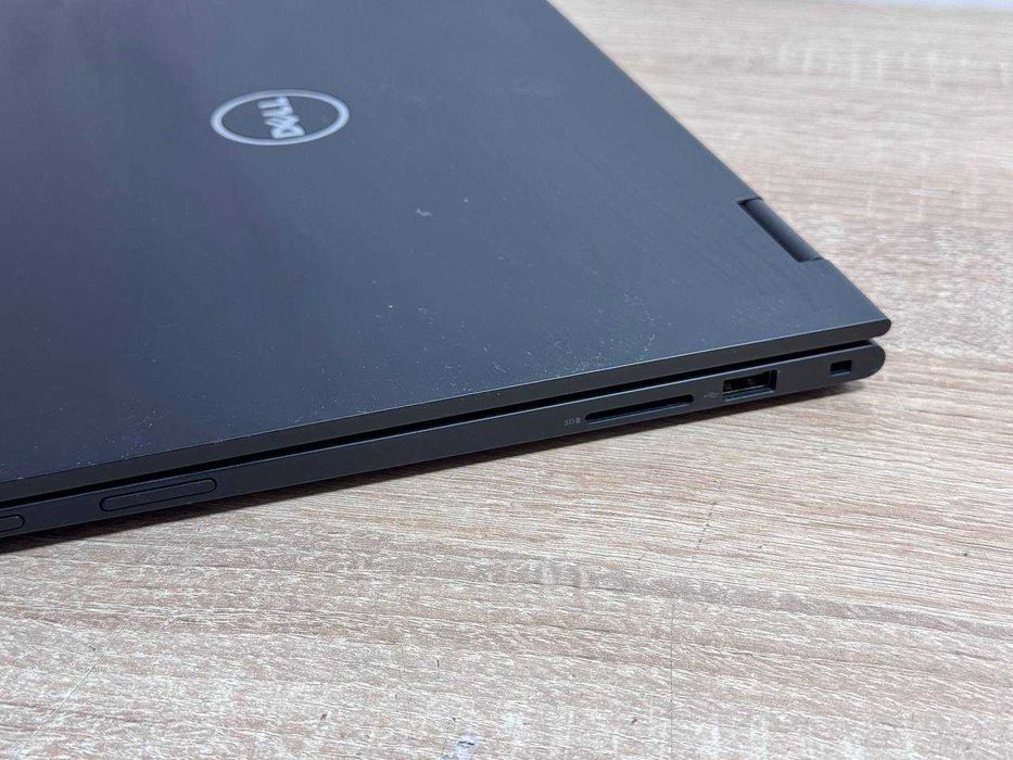 Dell Latitude 3390 2-in-1 • 13.3” FHD • i5 • DDR4• 320GB • Win 11